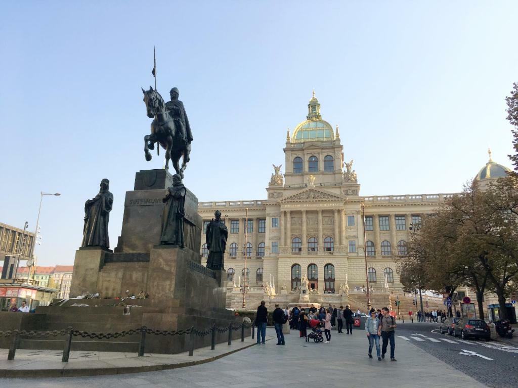 Prague Palace - Wenceslas Square Exterior photo
